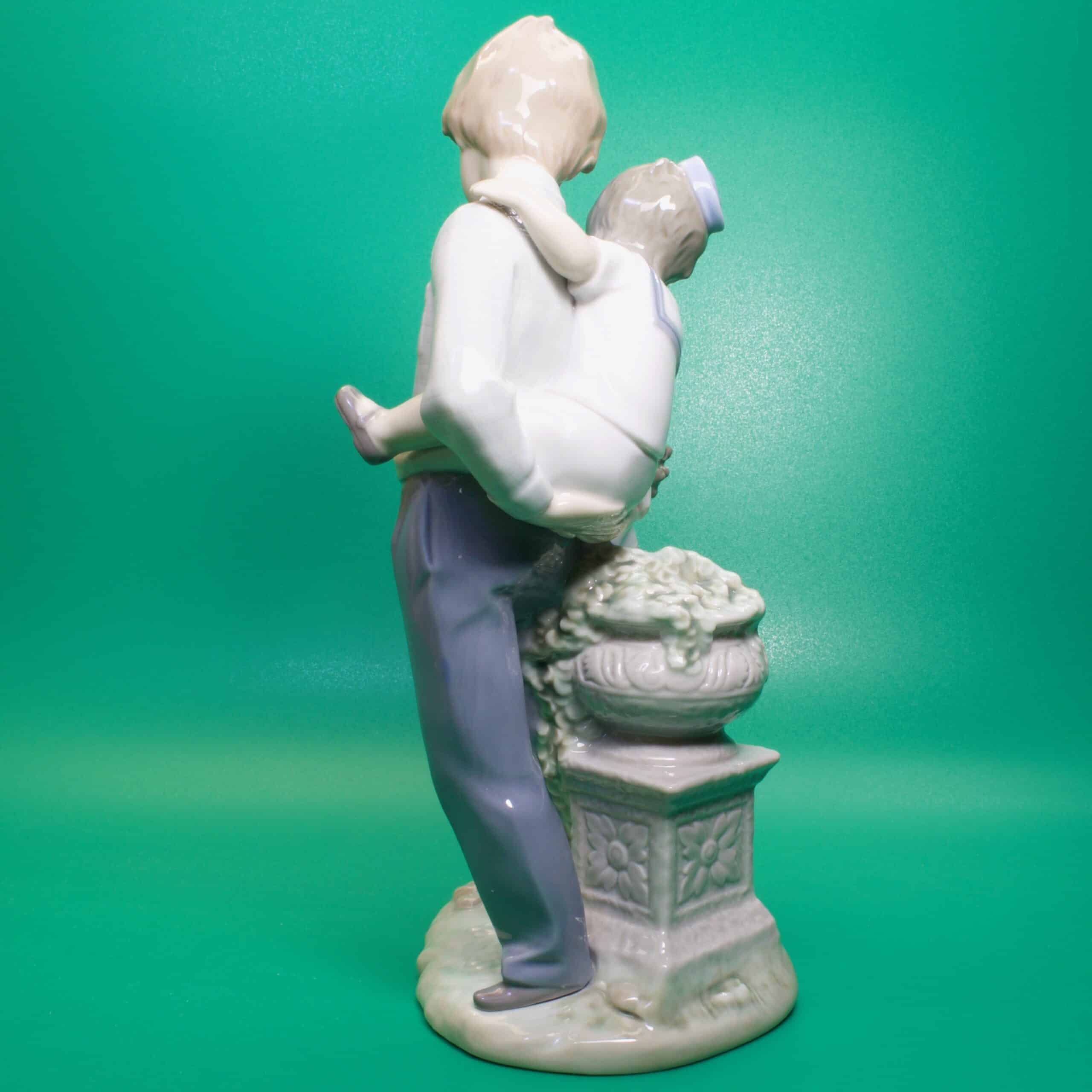 Фарфоровая статуэтка По дороге в школу, LLADRO, Испания — изображение 6