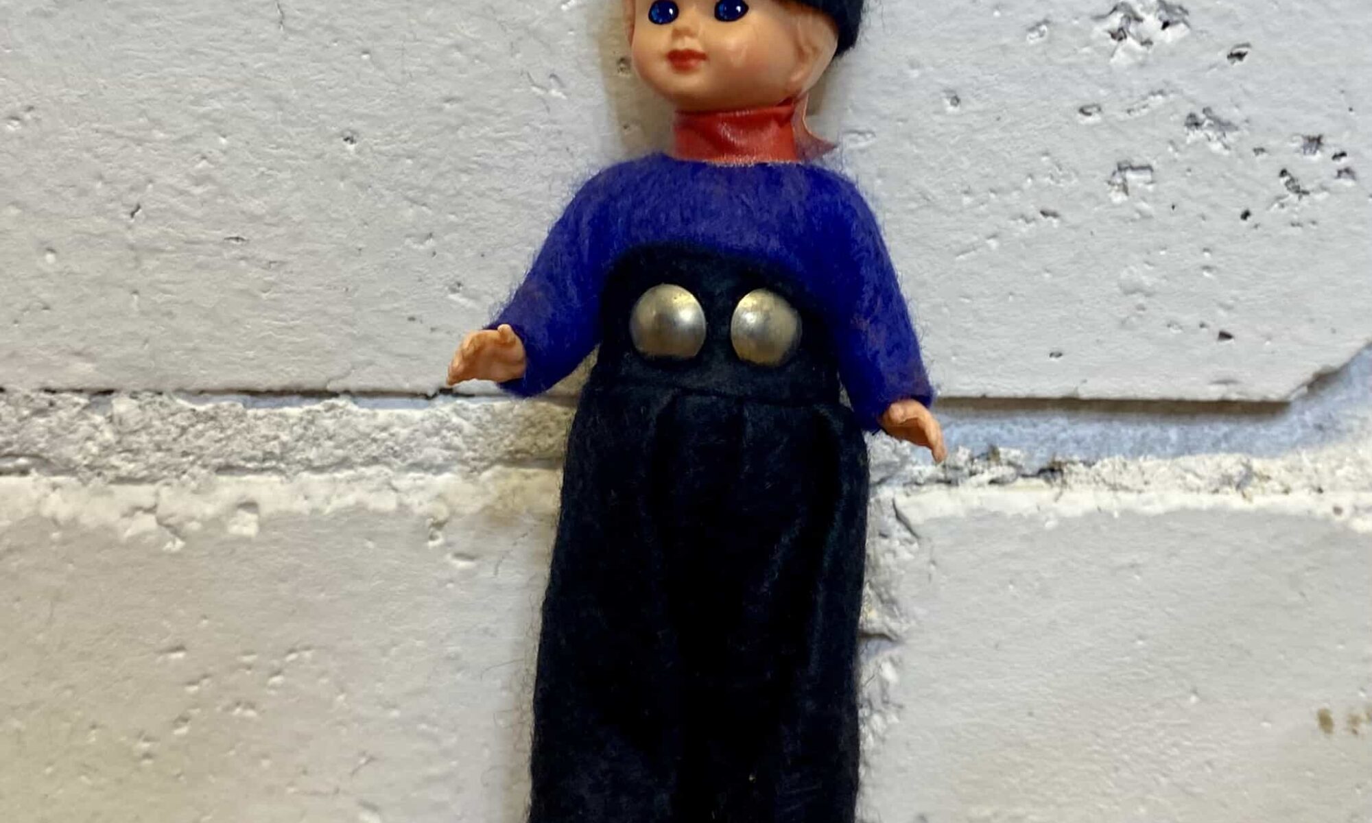 18215